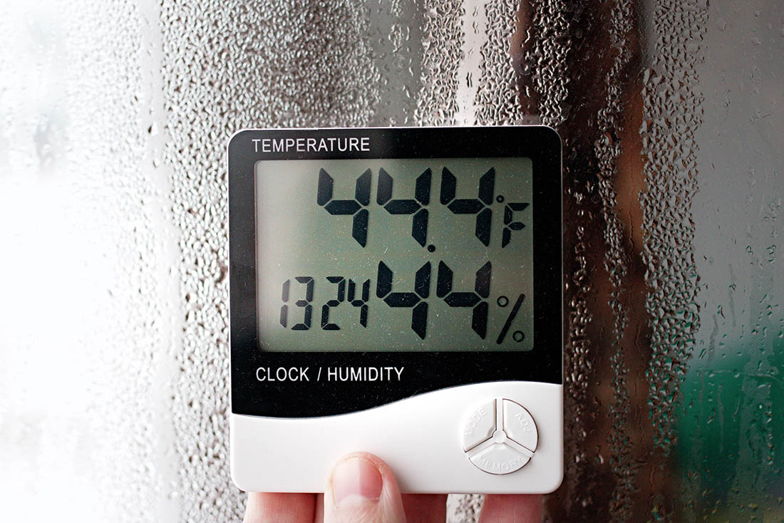 What Should the Humidity Be in My House? 9 Close-up of a humidity indicator